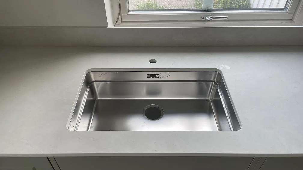 Køkkenbordplade i Dekton Sandik, Flyinge – billede 7