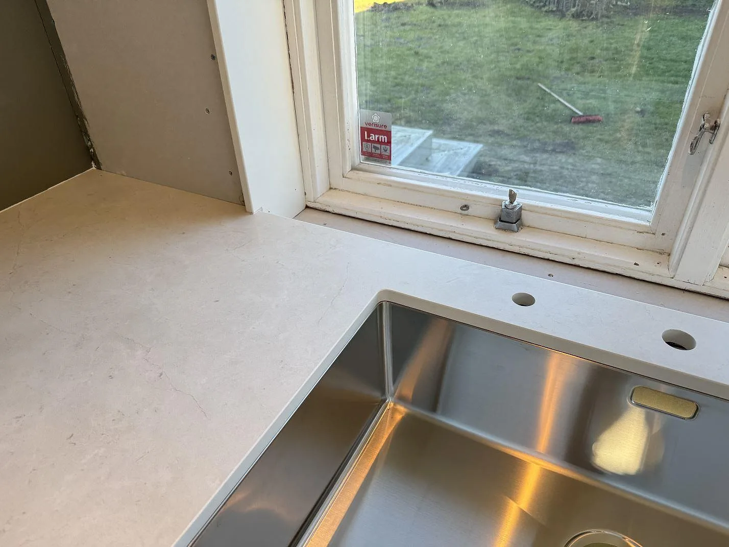 Køkkenbordplade i Dekton Sandik, Malmö – billede 2