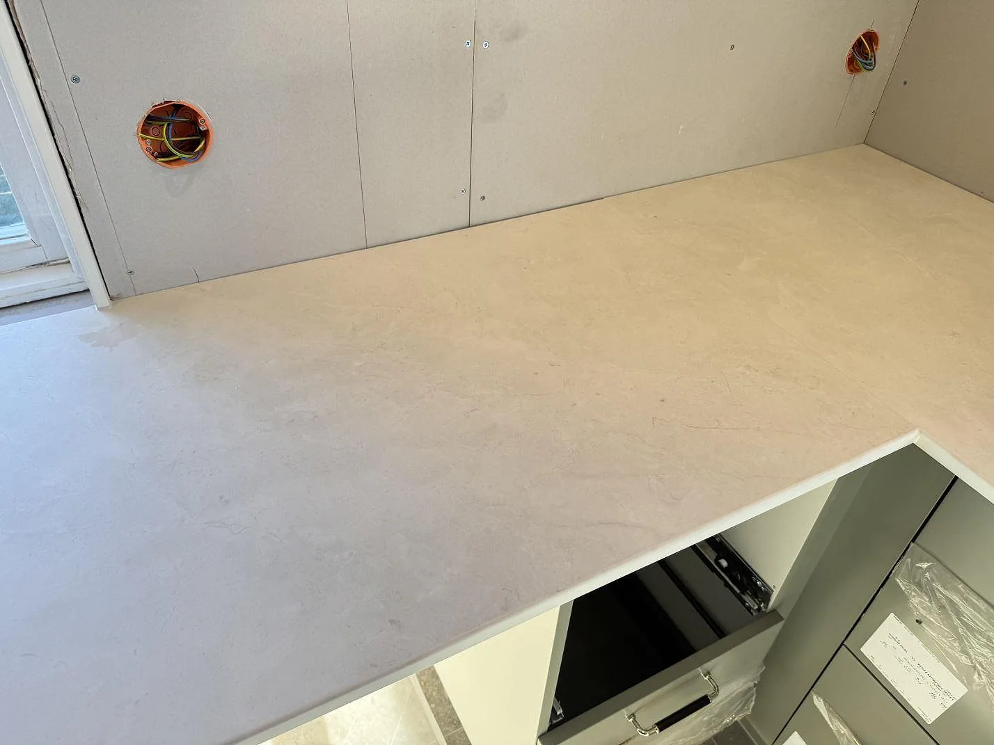 Køkkenbordplade i Dekton Sandik, Malmö – billede 5