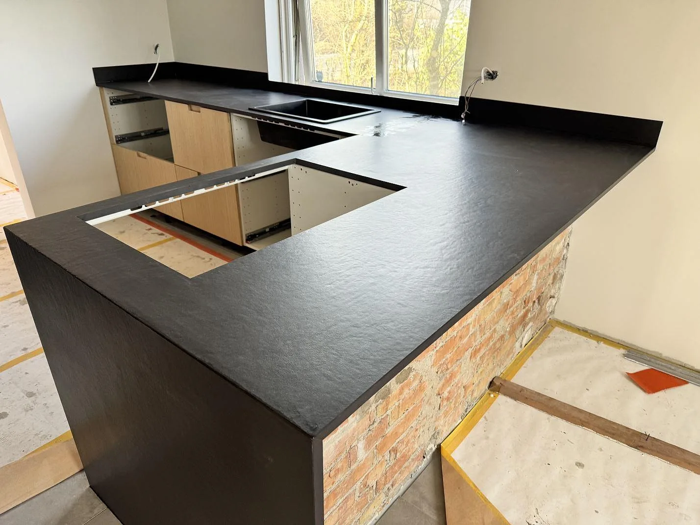 Køkkenbordplade i Dekton Sirius, Höganäs – billede 2