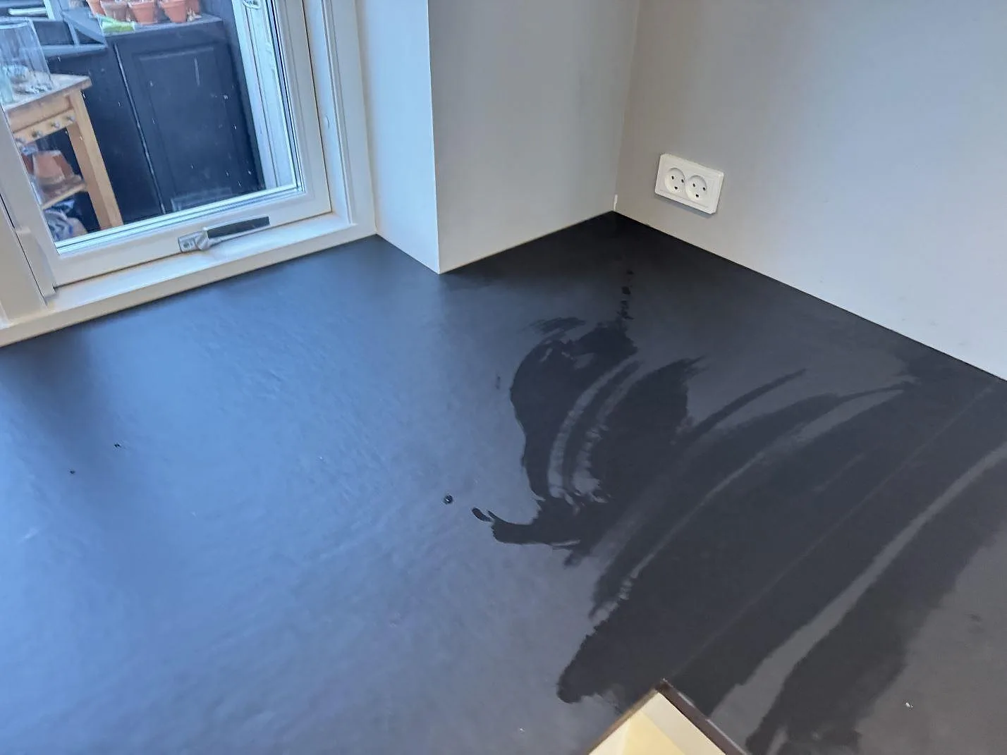 Køkkenbordplade i Dekton Sirius, Mørkøv – billede 4