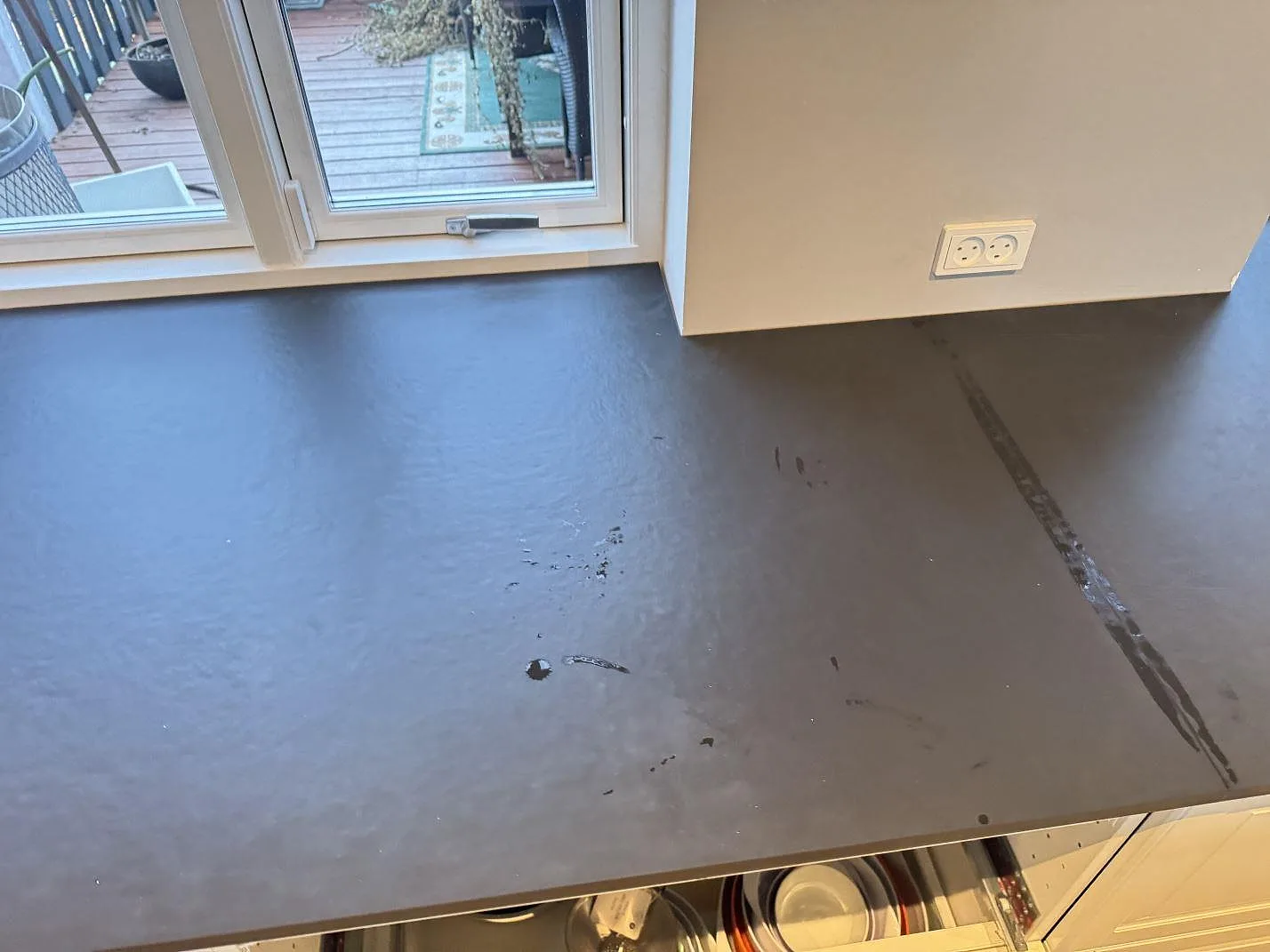 Køkkenbordplade i Dekton Sirius, Mørkøv – billede 7