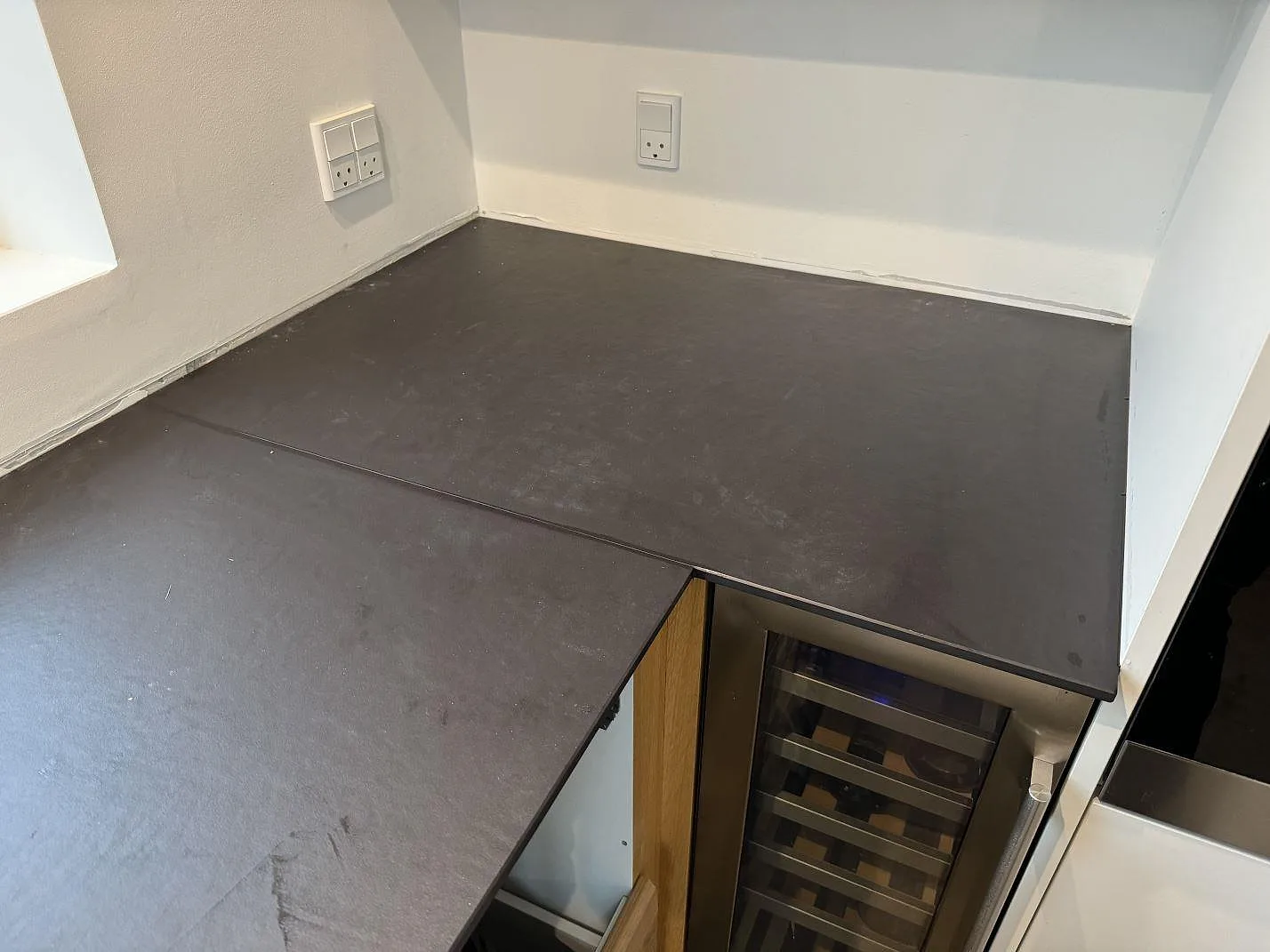 Køkkenbordplade i Dekton Sirius, Roskilde – billede 2