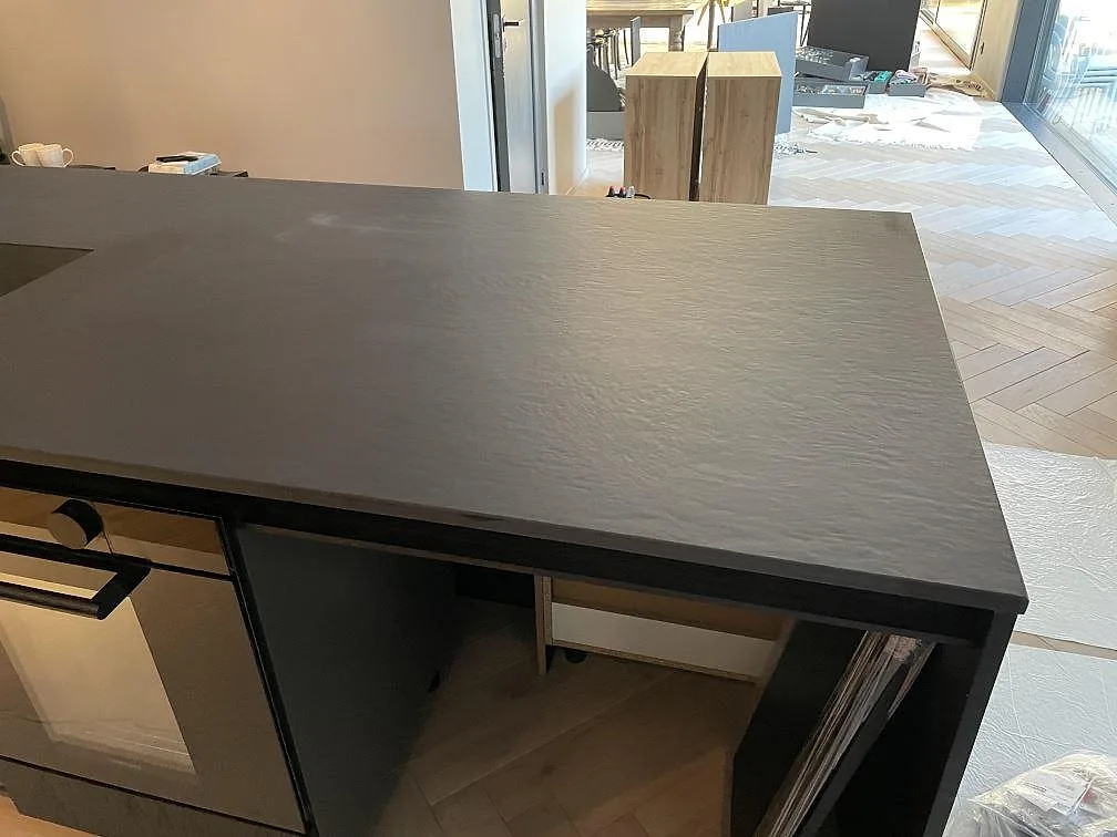 Køkkenbordplade i Dekton Sirius, Särö – billede 6