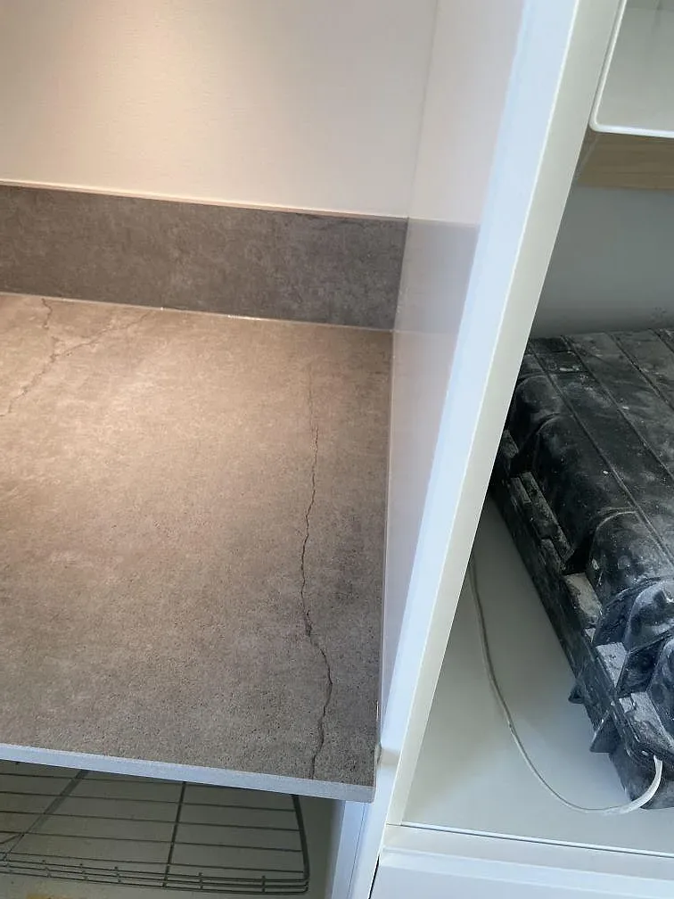 Køkkenbordplade i Dekton Soke, Vintrie – billede 2