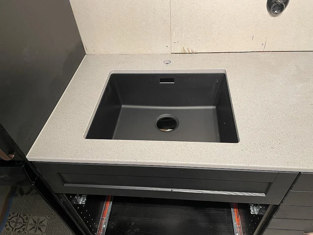 Køkkenbordplade i Dekton Strato, Beddingestrand – billede 5