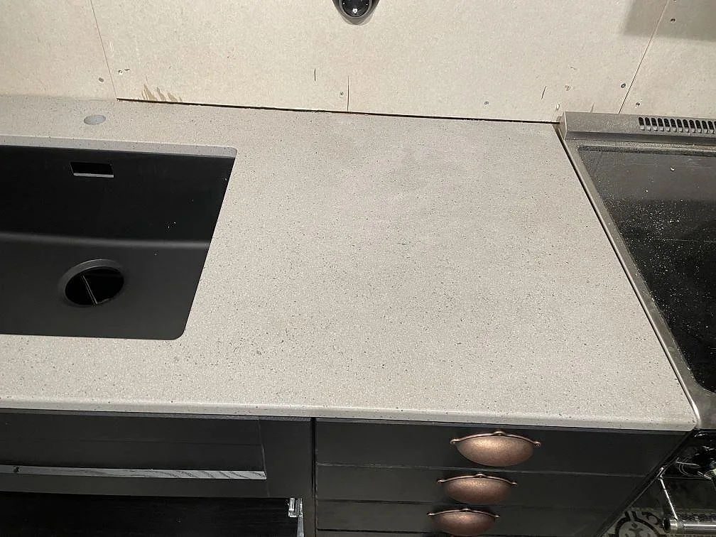 Køkkenbordplade i Dekton Strato, Beddingestrand – billede 3