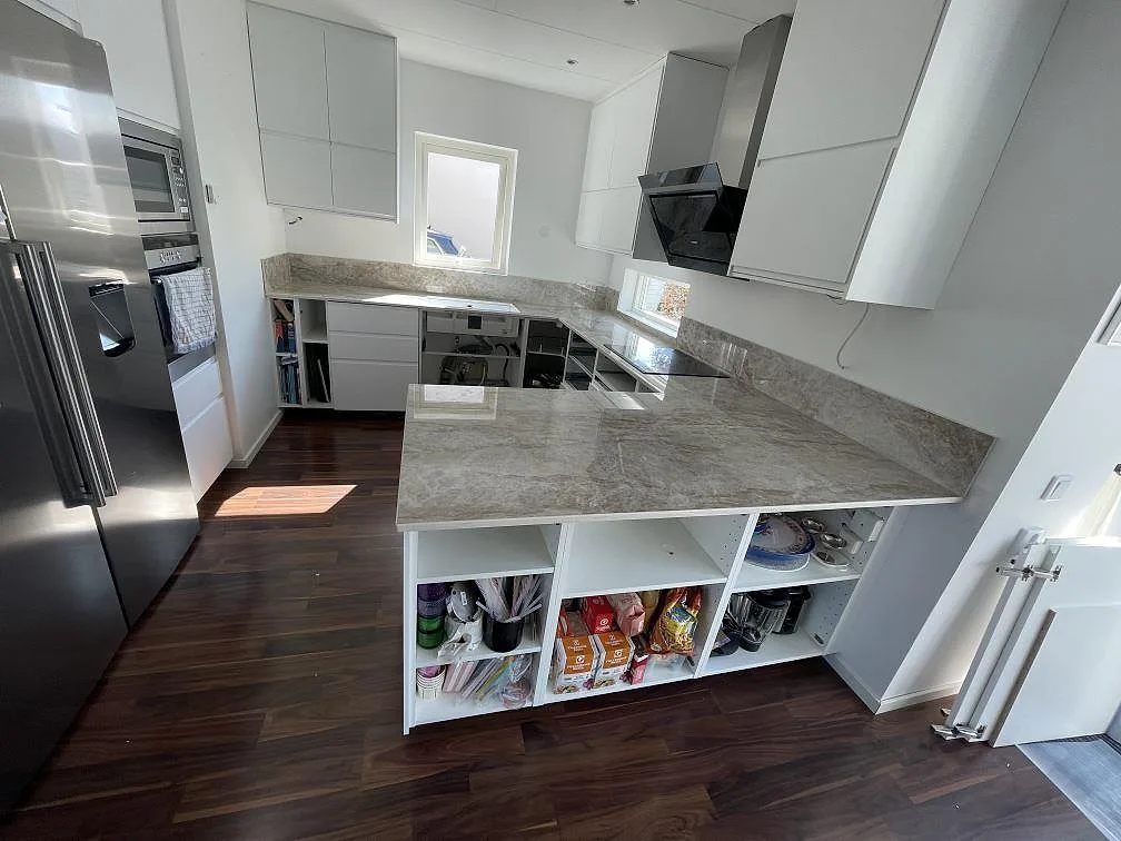 Køkkenbordplade i Dekton Taga, Bunkeflostrand – billede 7