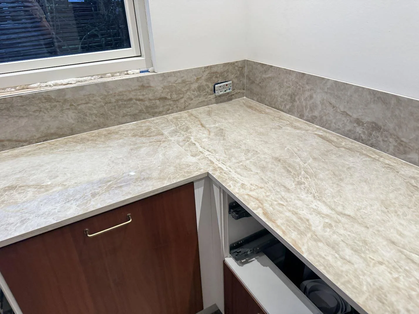 Køkkenbordplade i Dekton Taga, Glostrup – billede 2