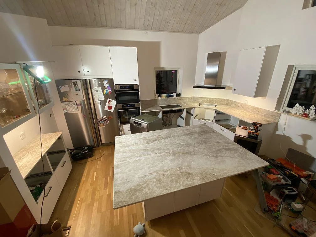 Køkkenbordplade i Dekton Taga, Hindås