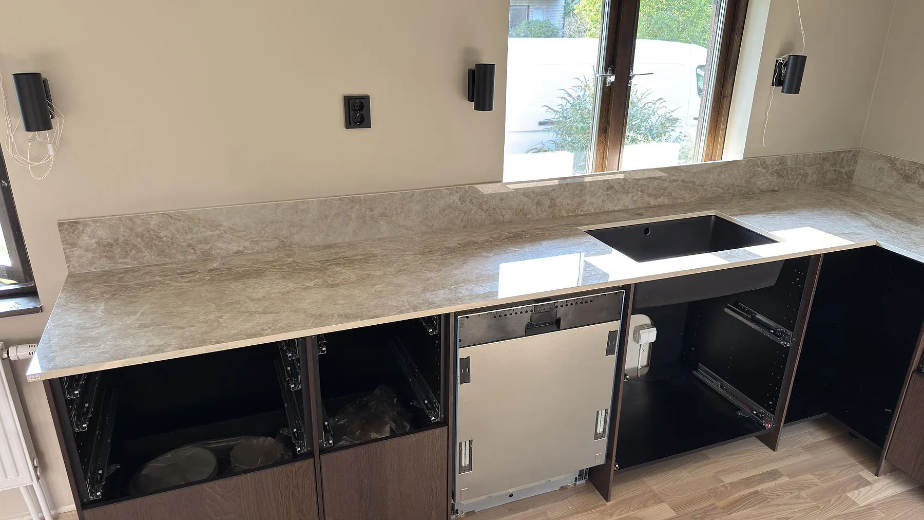 Køkkenbordplade i Dekton Taga, Järfälla – billede 2