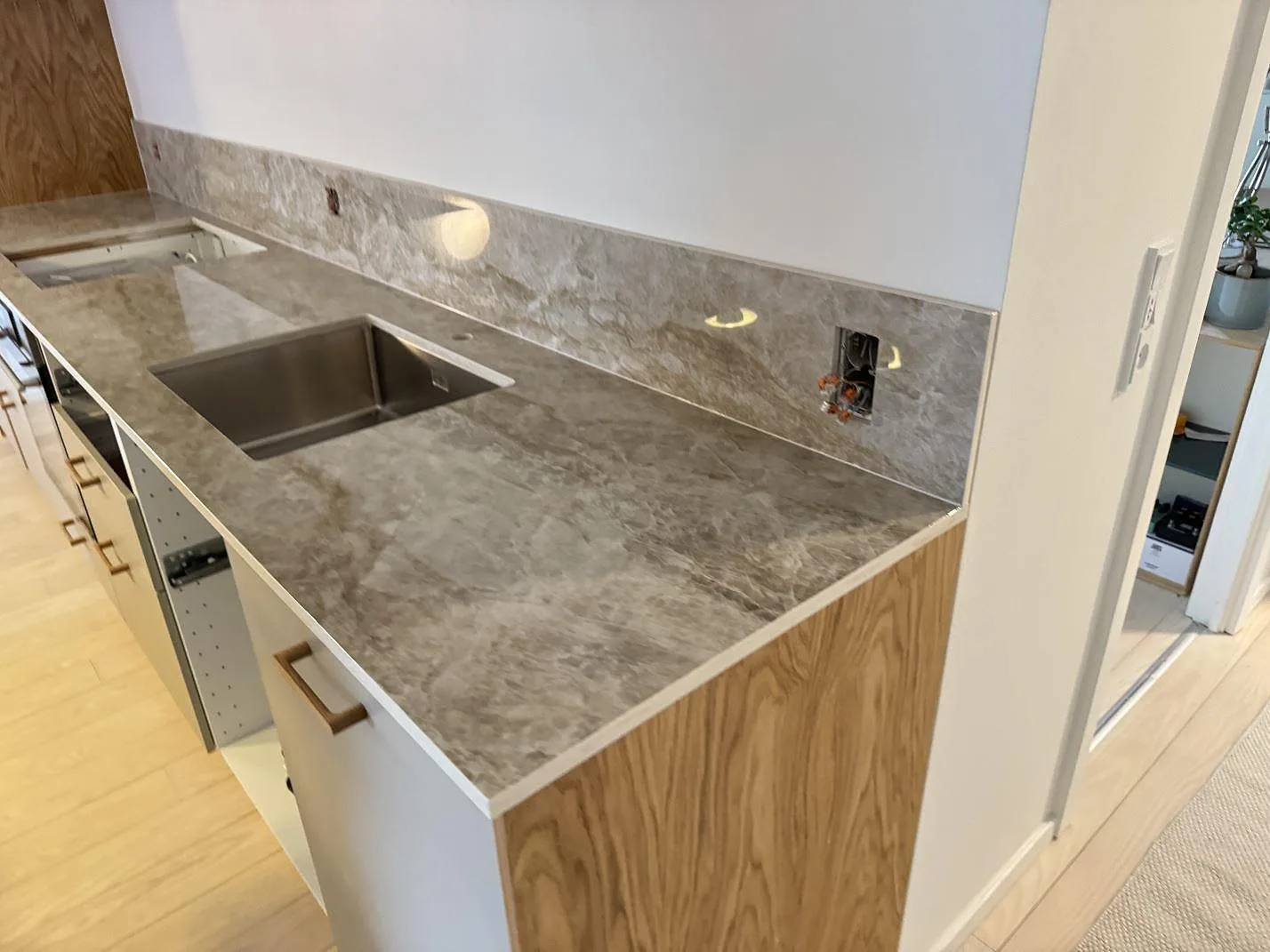 Køkkenbordplade i Dekton Taga, København V – billede 3