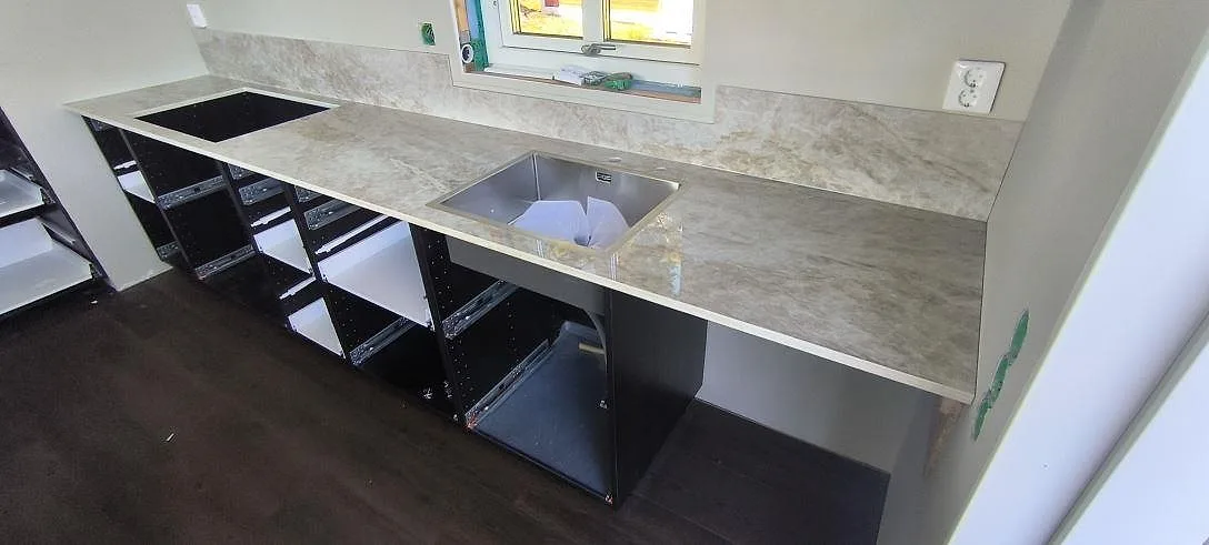 Køkkenbordplade i Dekton Taga, Köping – billede 2