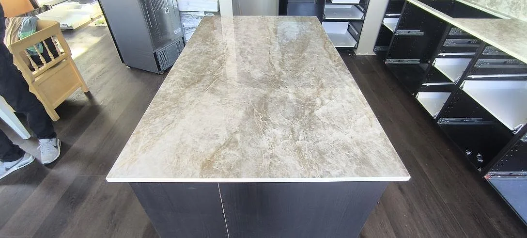 Køkkenbordplade i Dekton Taga, Köping – billede 5