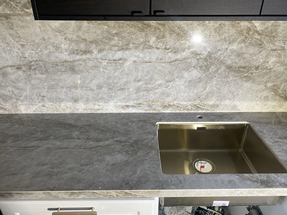 Køkkenbordplade i Dekton Taga, Kristianstad – billede 2