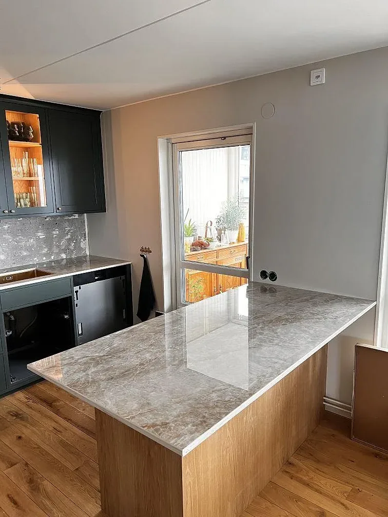 Køkkenbordplade i Dekton Taga, Limhamn – billede 2
