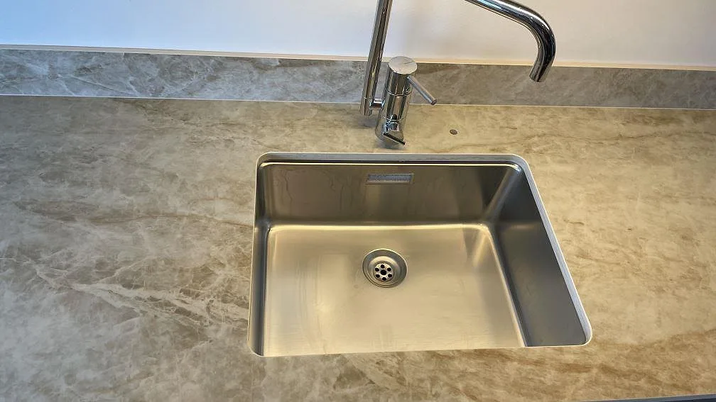Køkkenbordplade i Dekton Taga, Malmö – billede 2