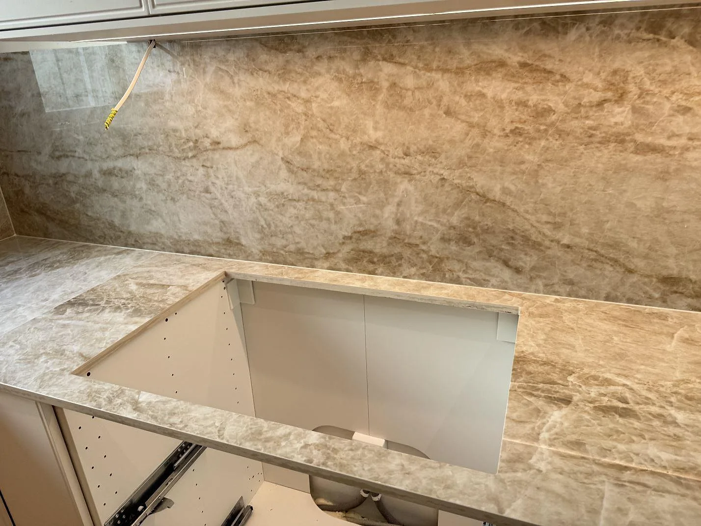 Køkkenbordplade i Dekton Taga, Malmö – billede 3