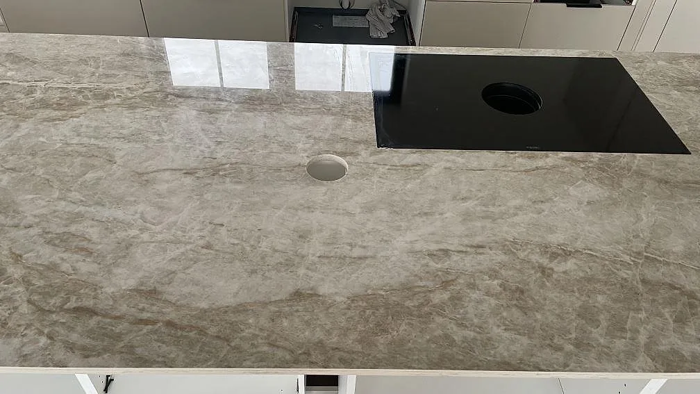 Køkkenbordplade i Dekton Taga, Trelleborg – billede 4