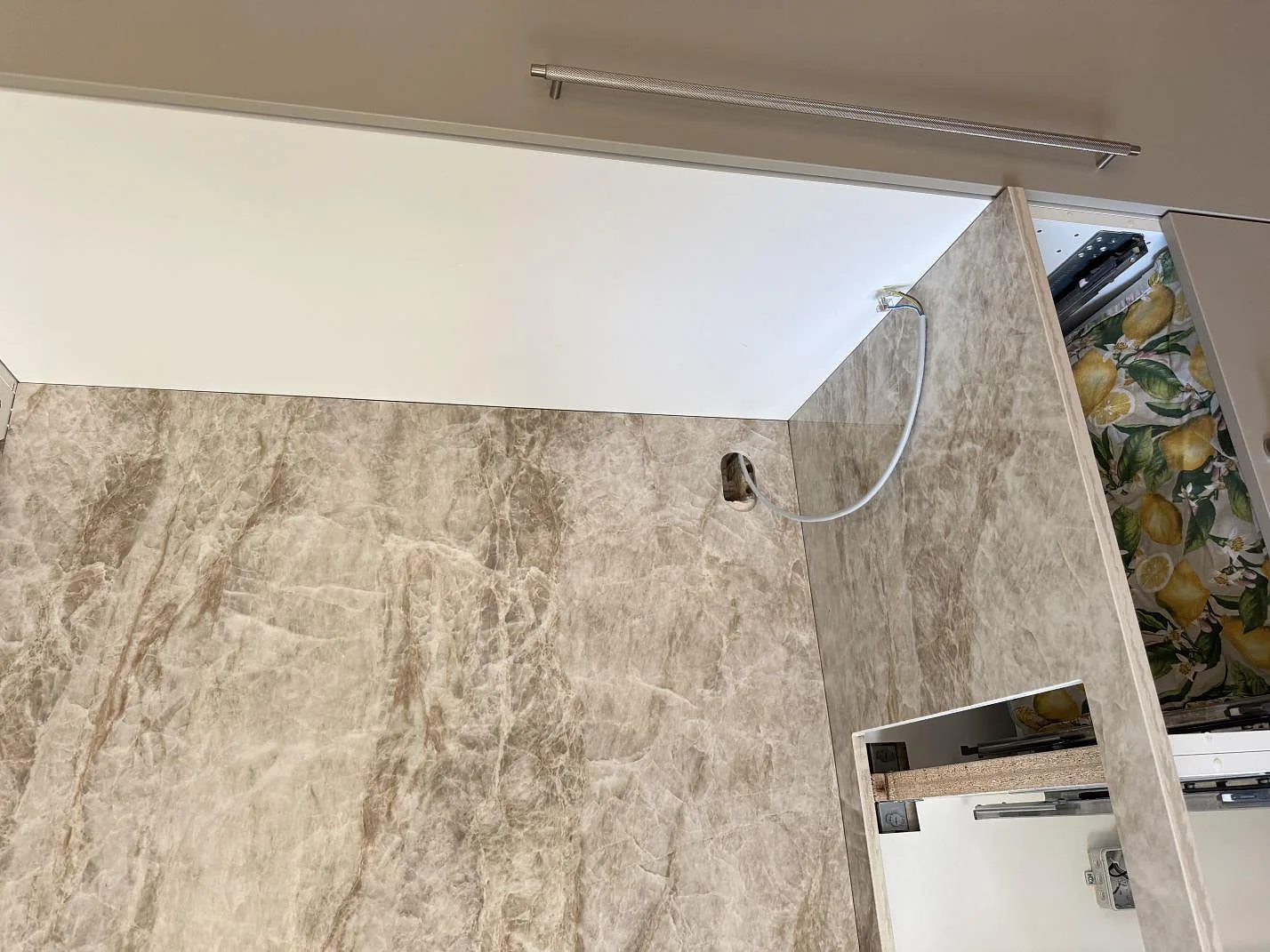 Køkkenbordplade i Dekton Taga, Virum – billede 5