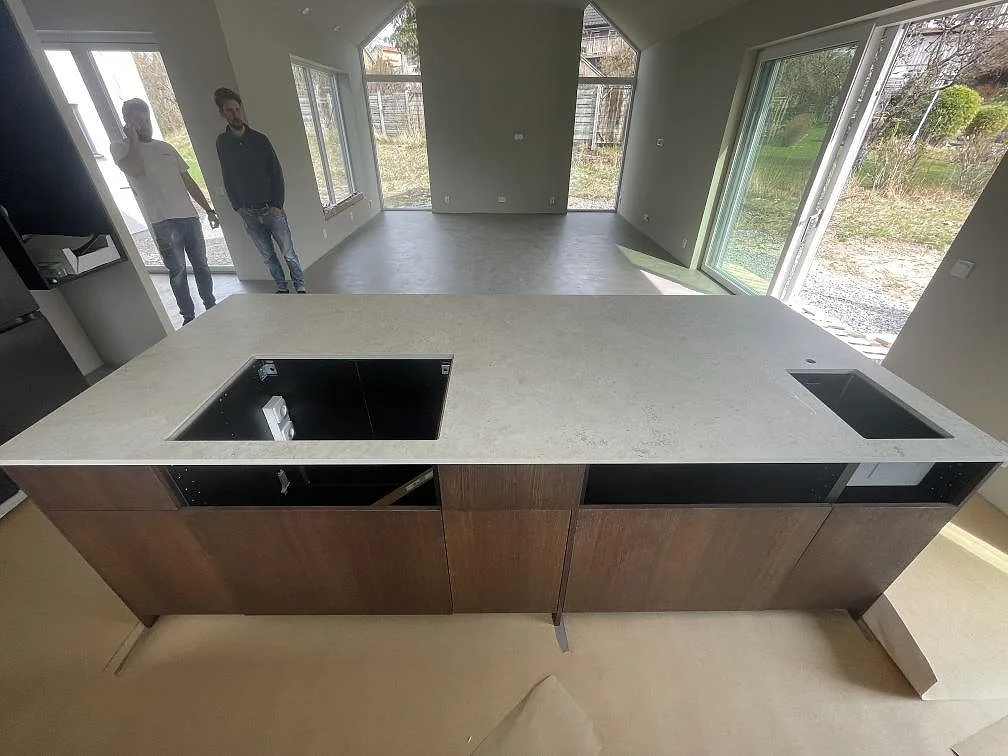 Køkkenbordplade i Dekton Tk05 Sabbia, Alingsås – billede 2