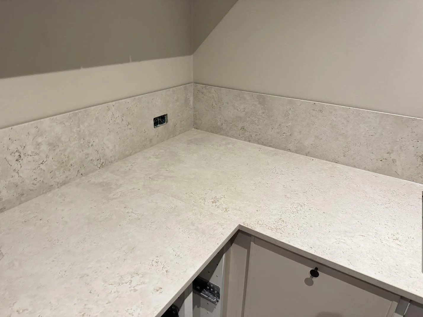 Køkkenbordplade i Dekton Tk05 Sabbia, Copenhagen – billede 3
