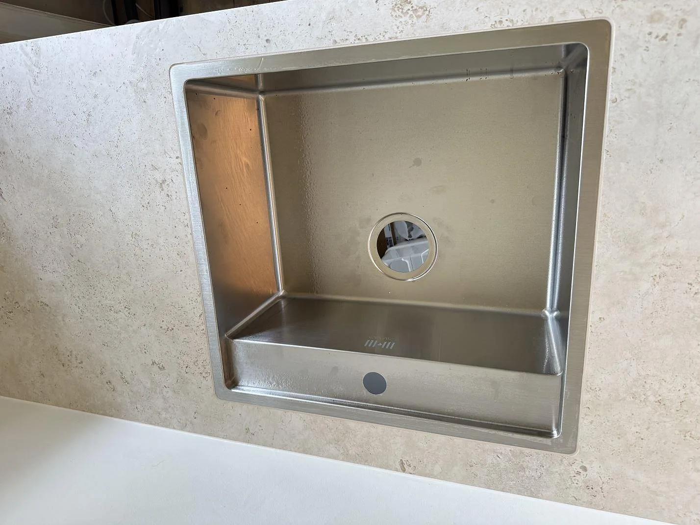 Køkkenbordplade i Dekton Tk05 Sabbia, Frederiksberg – billede 4