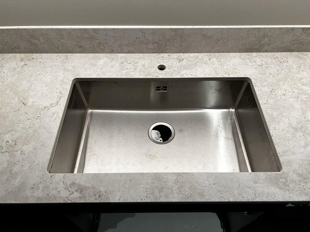 Køkkenbordplade i Dekton Tk05 Sabbia, Göteborg – billede 2