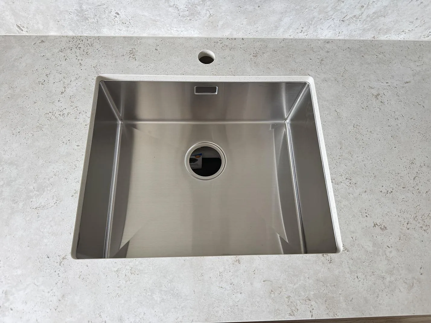 Køkkenbordplade i Dekton Tk05 Sabbia, Lindome – billede 6