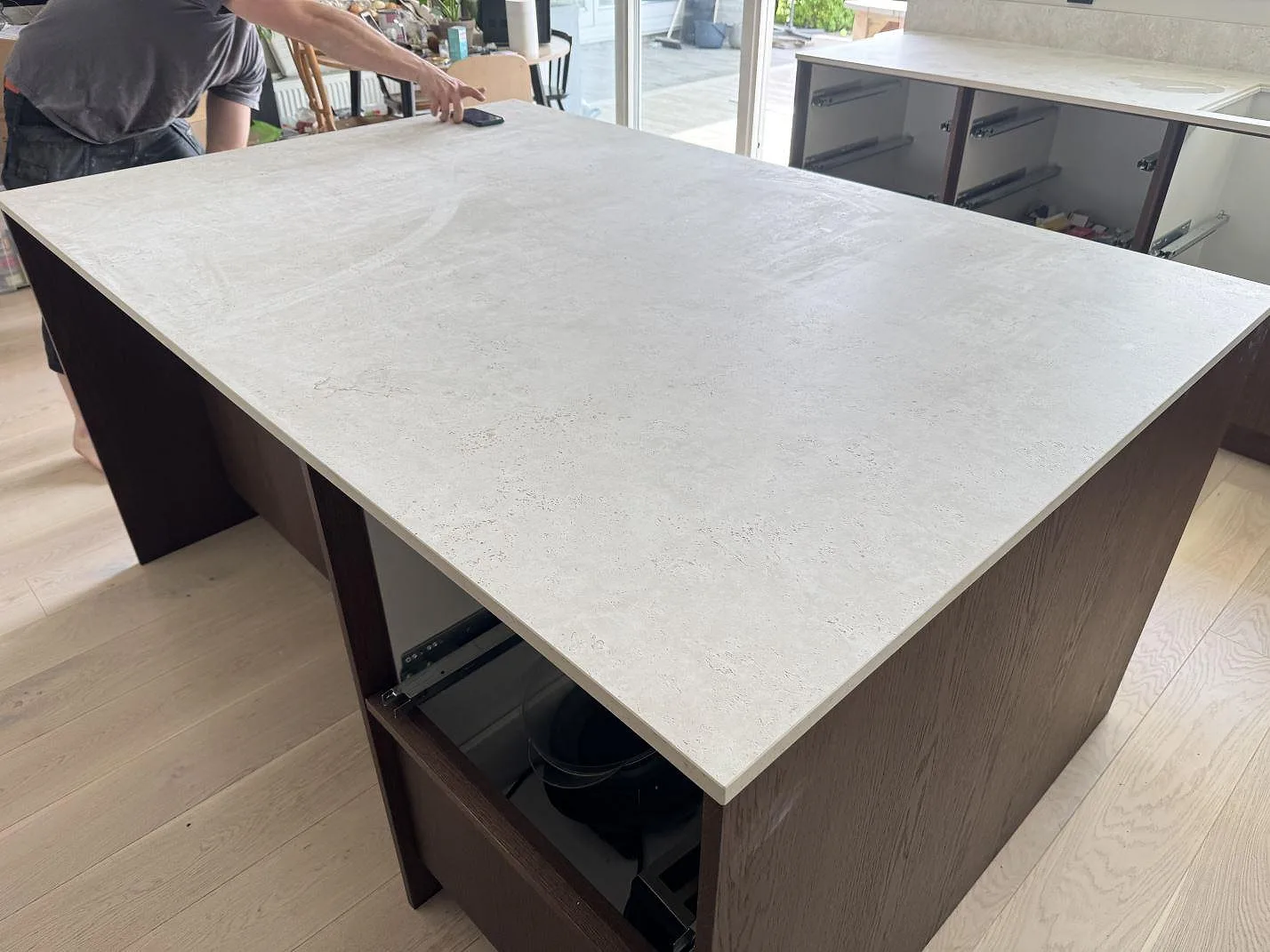 Køkkenbordplade i Dekton Tk05 Sabbia, Lindome – billede 3