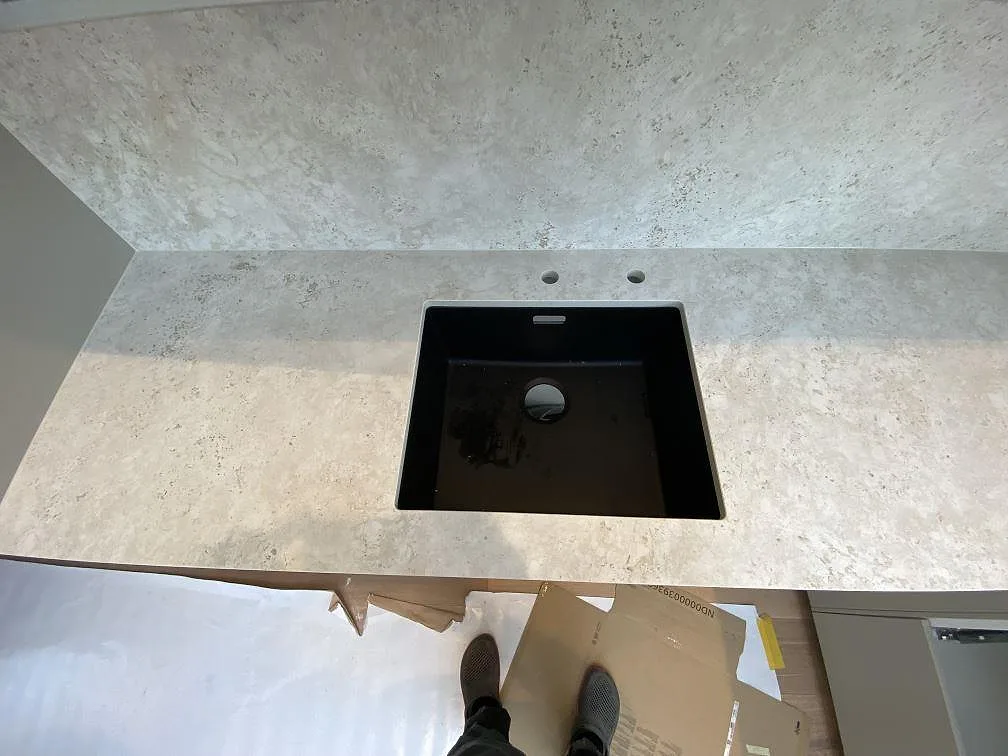 Køkkenbordplade i Dekton Tk05 Sabbia, Malmö – billede 5