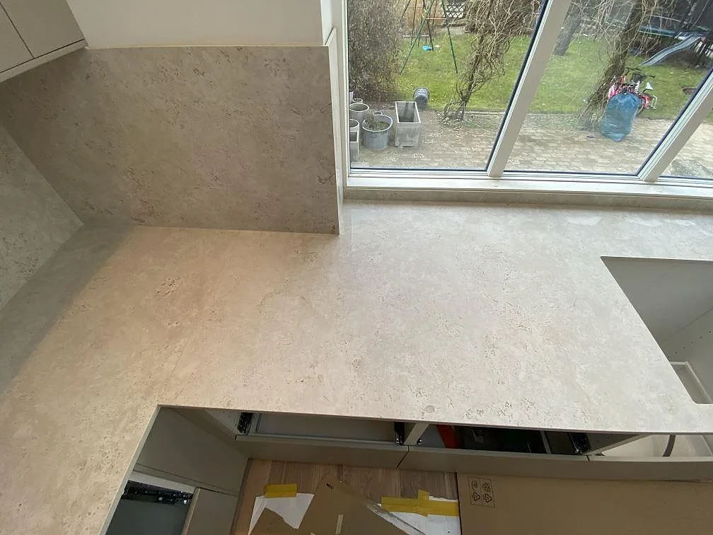 Køkkenbordplade i Dekton Tk05 Sabbia, Malmö – billede 7