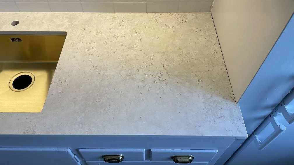 Køkkenbordplade i Dekton Tk05 Sabbia, Malmö – billede 4