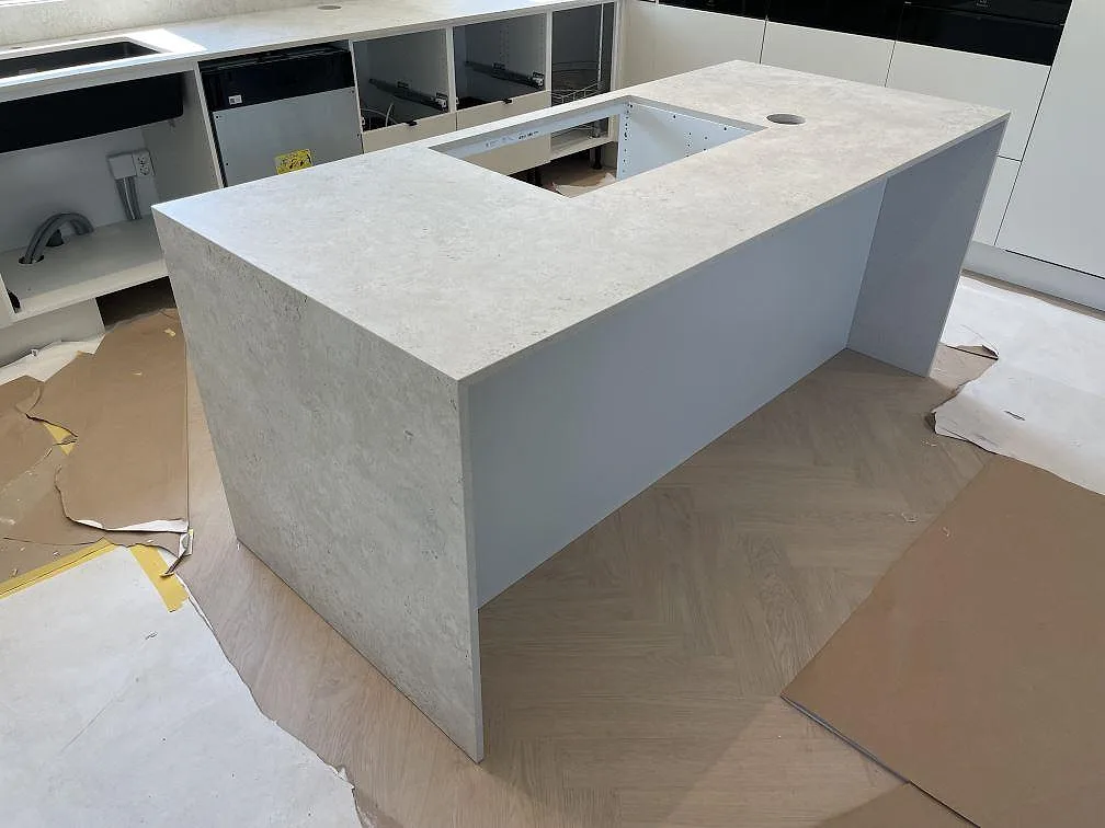Køkkenbordplade i Dekton Tk05 Sabbia, Örebro – billede 5