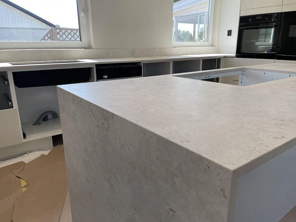 Køkkenbordplade i Dekton Tk05 Sabbia, Örebro – billede 8