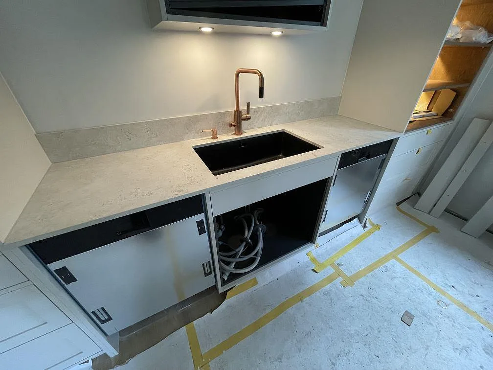 Køkkenbordplade i Dekton Tk05 Sabbia, Saltsjö Duvnäs – billede 3