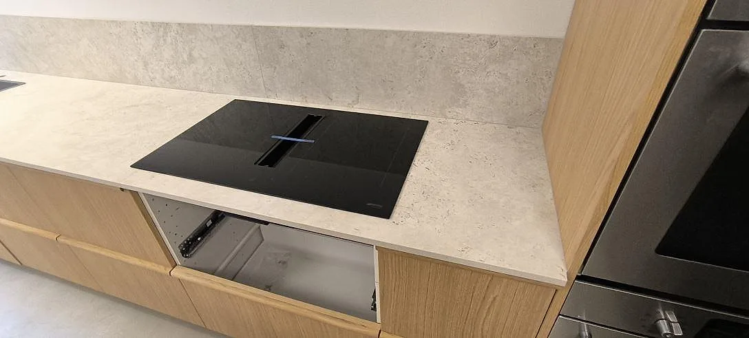 Køkkenbordplade i Dekton Tk05 Sabbia, Stockholm – billede 5