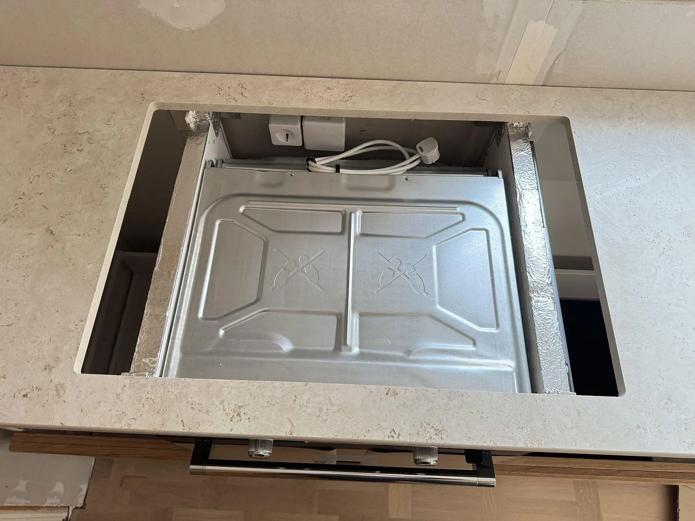 Køkkenbordplade i Dekton Tk05 Sabbia, Tollered – billede 6