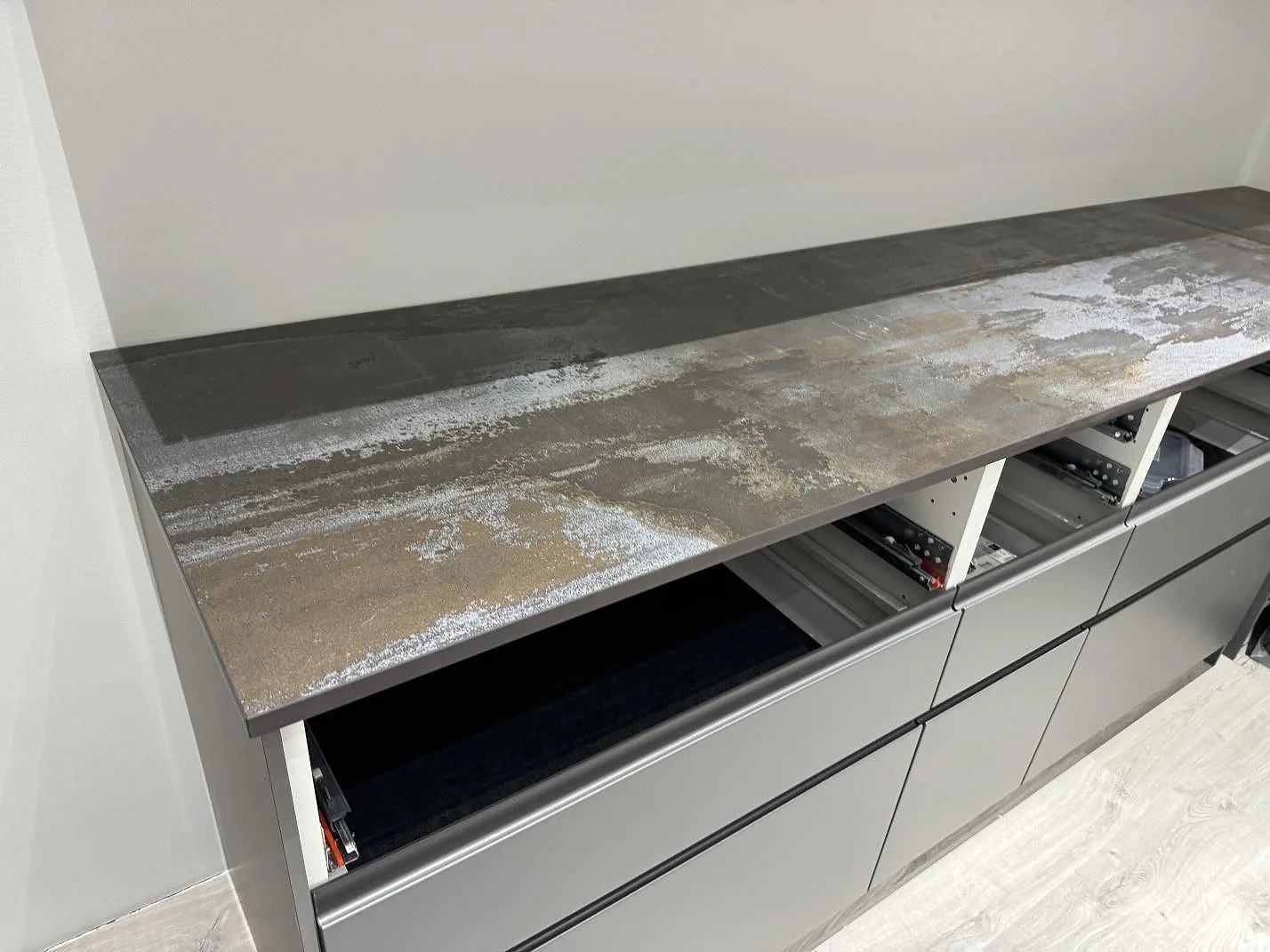 Køkkenbordplade i Dekton Trilium, Torslanda – billede 7