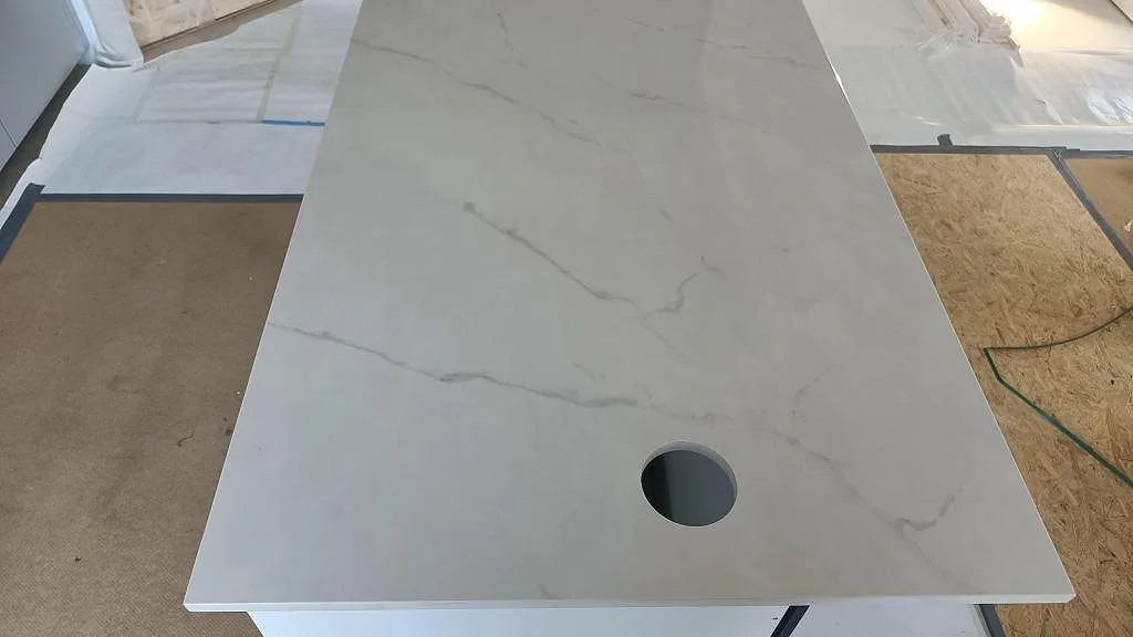 Køkkenbordplade i Dekton Tundra, Asmundtorp – billede 7