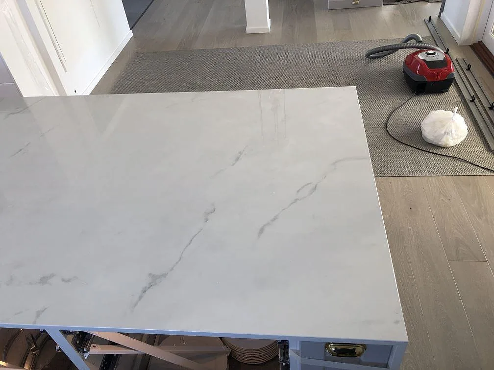Køkkenbordplade i Dekton Tundra, Halmstad – billede 6