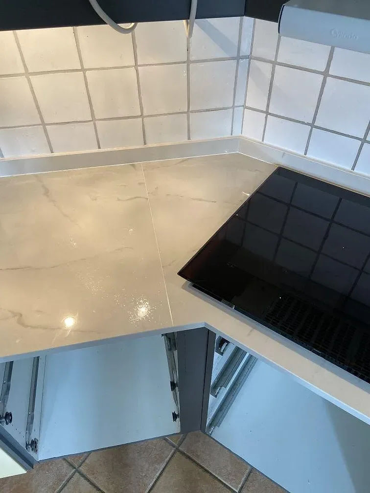 Køkkenbordplade i Dekton Tundra 19, Löddeköpinge – billede 6