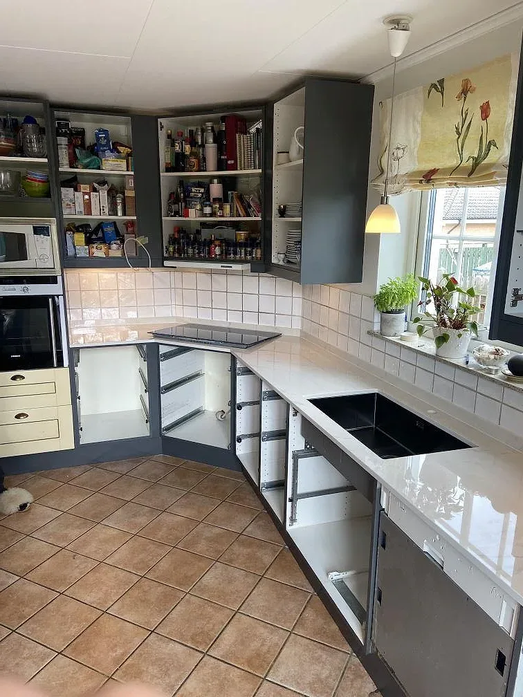 Køkkenbordplade i Dekton Tundra 19, Löddeköpinge