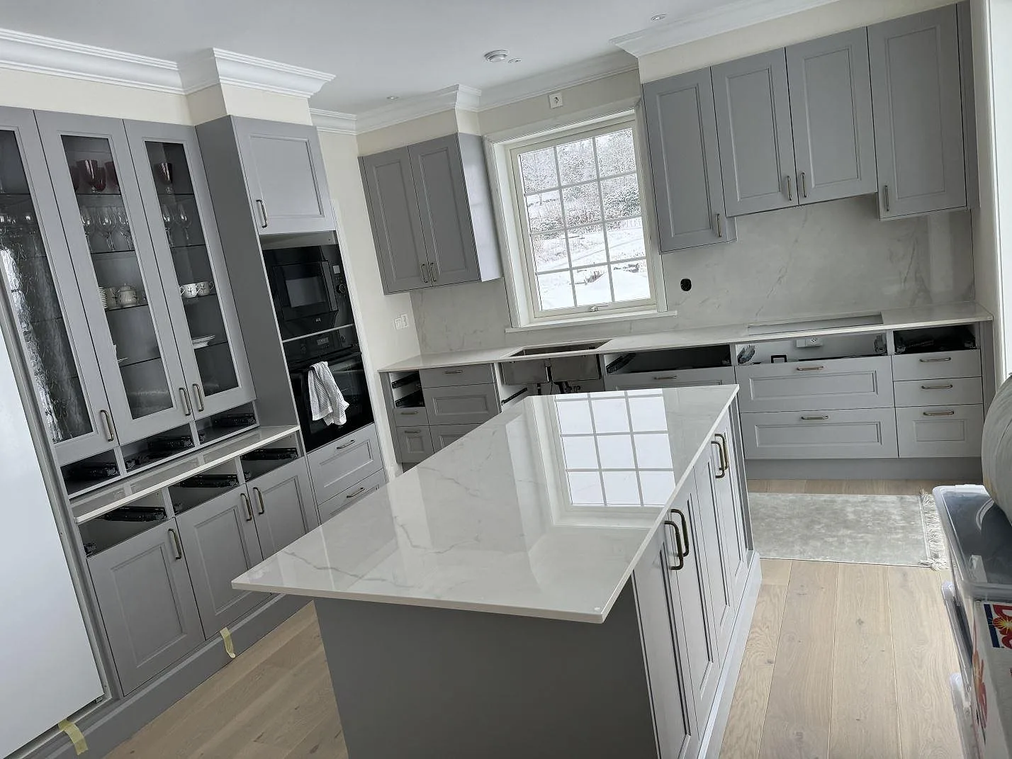 Køkkenbordplade i Dekton Tundra 19, Stråvalla