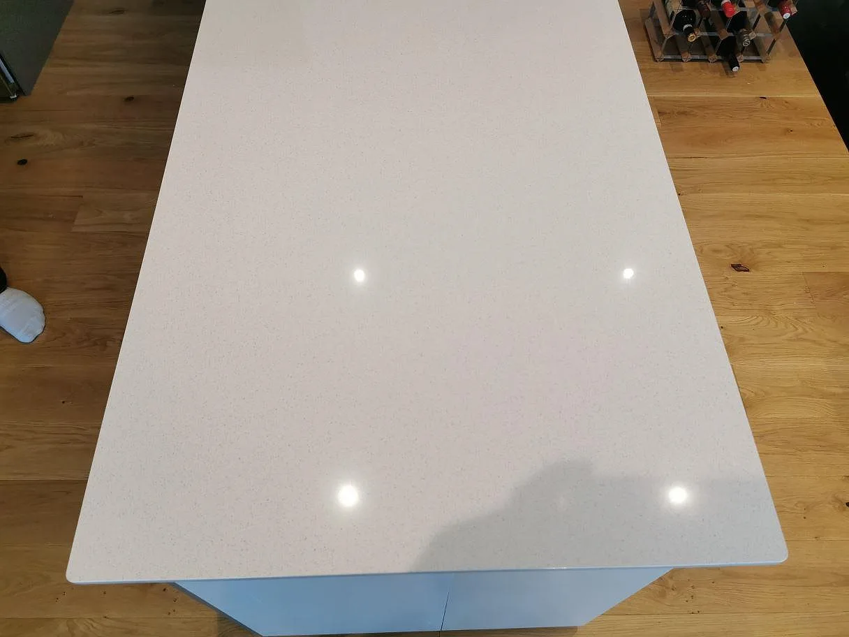Køkkenbordplade i Dekton Vienna, Kungshamn – billede 2
