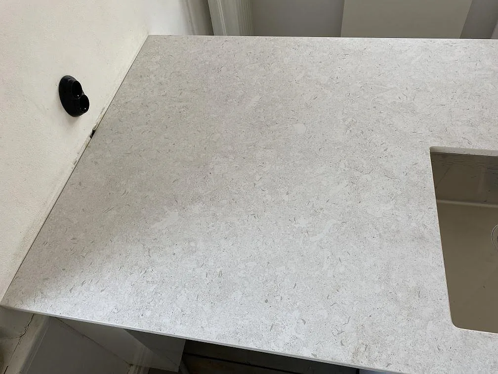 Køkkenbordplade i Dekton VK01 Nebbia, Eslöv – billede 5