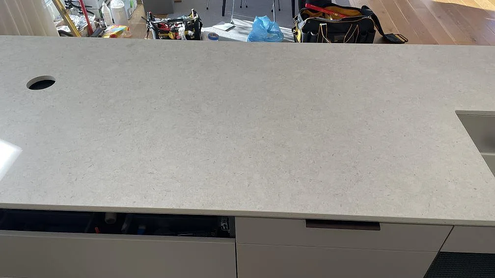 Køkkenbordplade i Dekton VK01 Nebbia, Helsingborg – billede 6