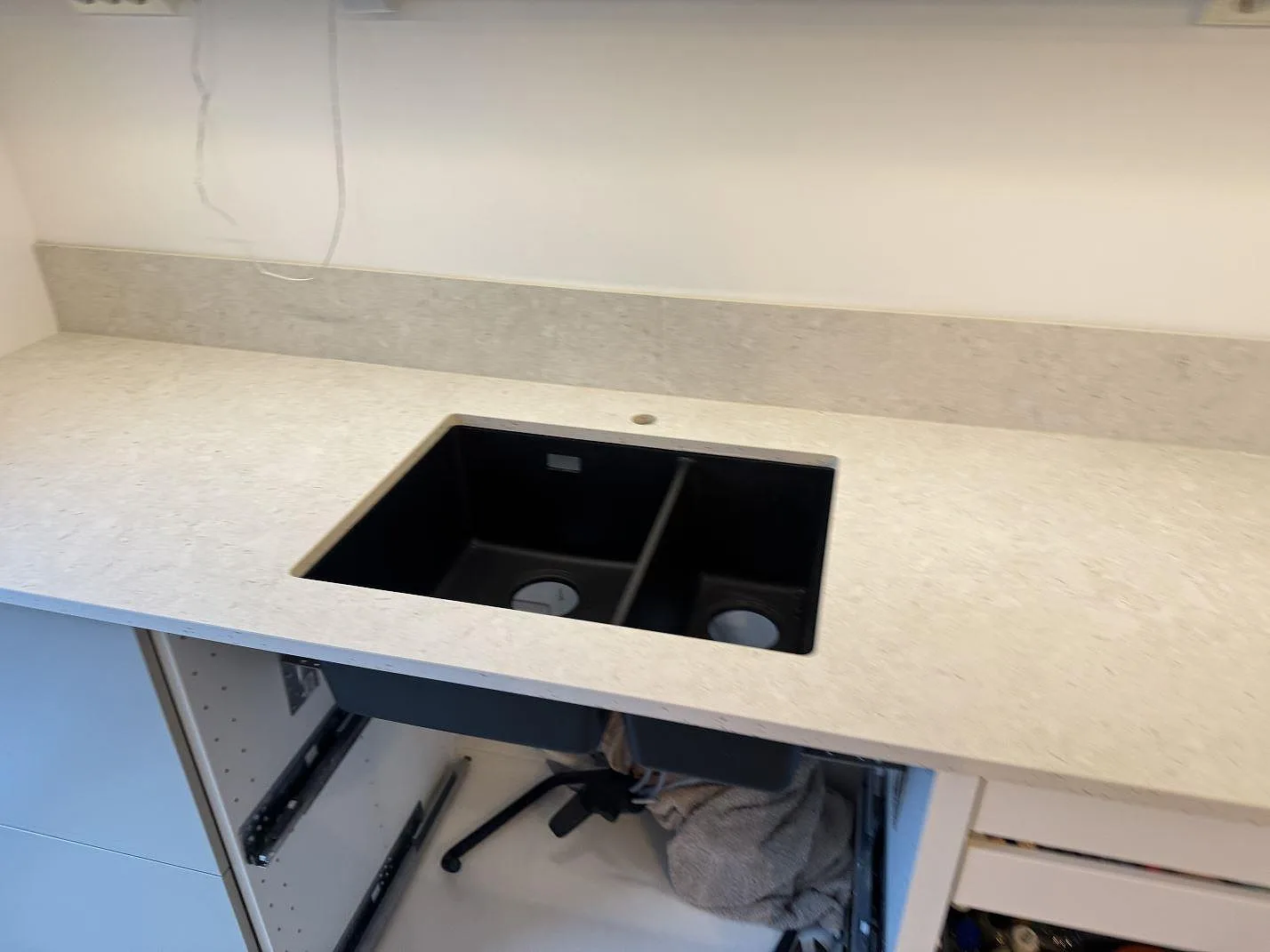 Køkkenbordplade i Dekton VK01 Nebbia, Lindome – billede 6