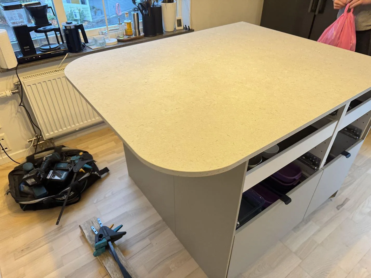 Køkkenbordplade i Dekton VK01 Nebbia, Lindome – billede 2