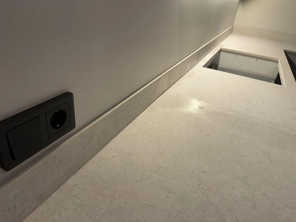 Køkkenbordplade i Dekton VK01 Nebbia, Trelleborg – billede 7